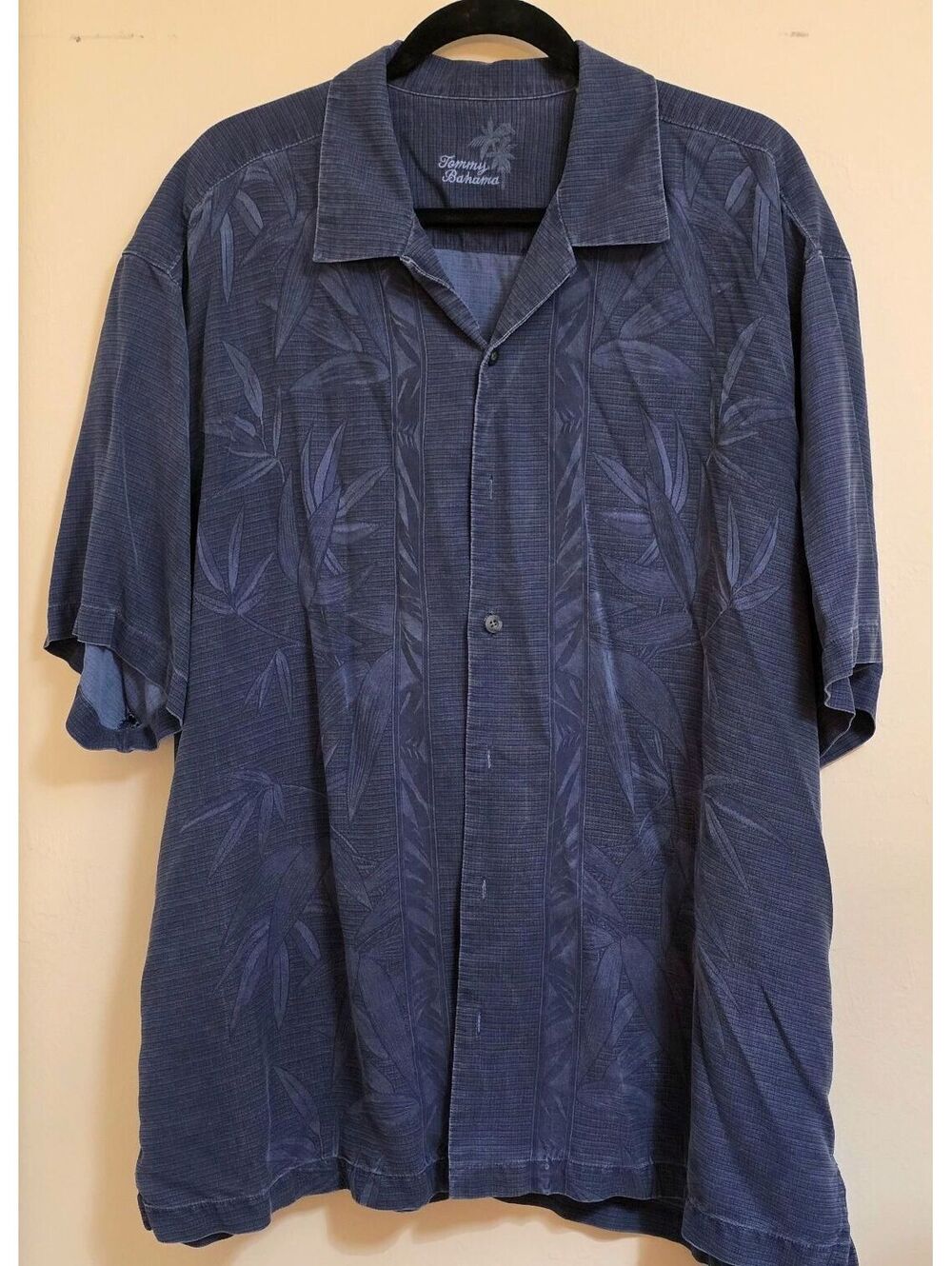 Tommy Bahama Men's XLX Short Sleeve Button-Up